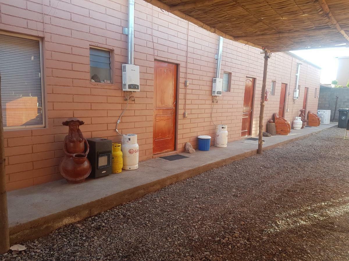 הוסטל סן פדרו דה אטקאמה Hostal Nuevo Sol Y Viento מראה חיצוני תמונה
